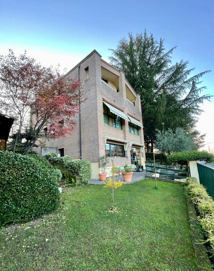 Hotel Visconti Cardano Al Campo Dış mekan fotoğraf